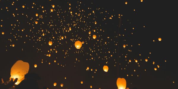 7 Unique Celebration of Life Ideas to Honor Your Loved One